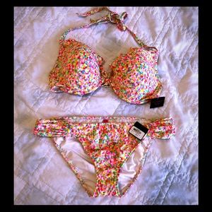 NWT Victoria’s Secret Bikini Swim Top & Bottom